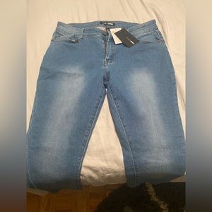 Brand new size 13 (small fit) Fashionnova denim Jeans new with tag